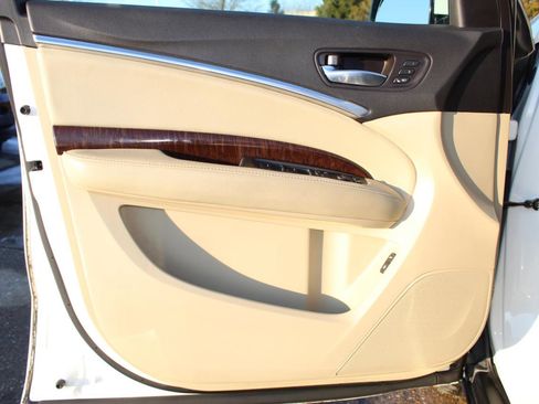 Used 2017 Acura MDX SH-AWD image 8