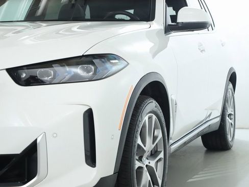Certified 2026 BMW X5 xDrive40i w/ Climate Comfort Package image 4