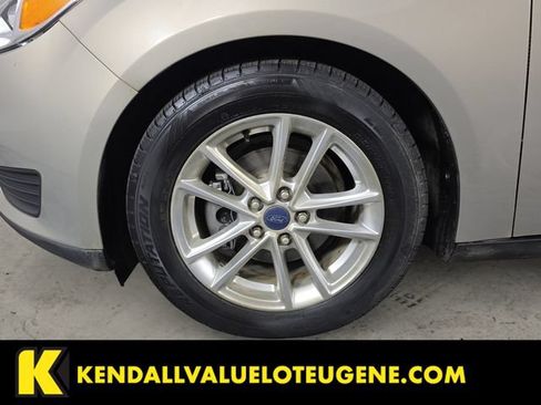 Used 2015 Ford Focus SE FWD image 9
