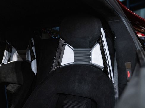 Used 2018 Ford GT image 30