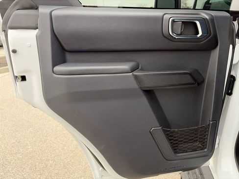 Used 2025 Ford Bronco Outer Banks image 30