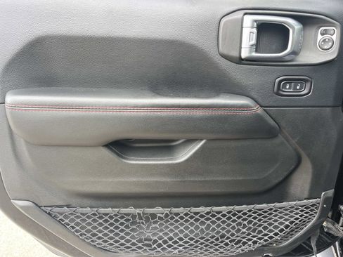 Used 2018 Jeep Wrangler Unlimited Rubicon image 18