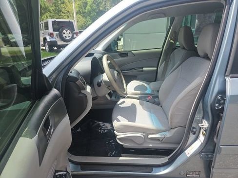 Used 2012 Subaru Forester 2.5X w/ Alloy Wheel Pkg AWD/4WD image 16