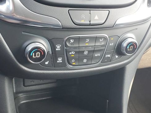 Certified 2022 Chevrolet Equinox LT AWD/4WD image 28