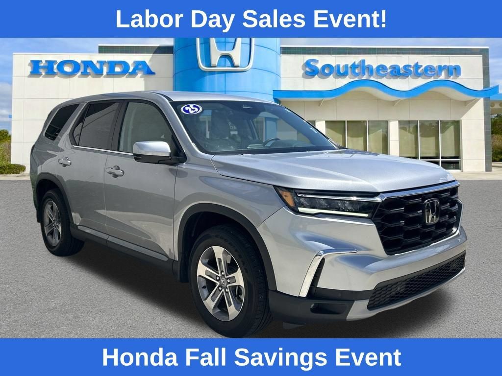Used 2025 Honda Pilot EX-L image 3