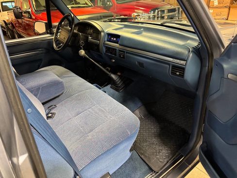 Used 1995 Ford F150 4x4 Regular Cab image 50