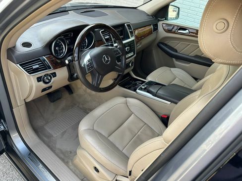 Used 2016 Mercedes-Benz GL 320 BlueTEC 4MATIC image 13