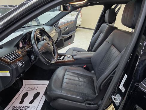 Used 2011 Mercedes-Benz E 550 Sedan image 18