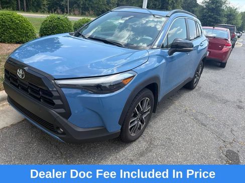 Used 2026 Toyota Corolla Cross XLE w/ Convenience Package FWD image 1