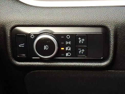 Certified 2023 Ford Explorer XLT w/ Equipment Group 202A AWD/4WD image 24