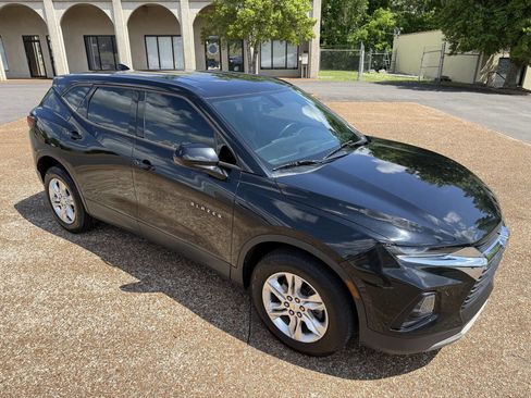 Used 2020 Chevrolet Blazer LT FWD image 4