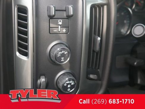 Used 2018 Chevrolet Silverado 1500 LT w/ All Star Edition image 26