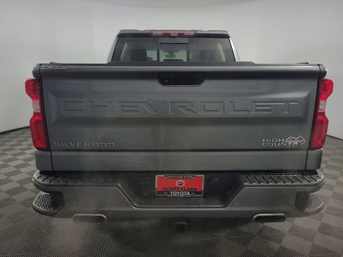 Used 2020 Chevrolet Silverado 1500 High Country w/ Technology Package image 7