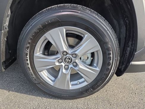 Used 2024 Toyota RAV4 LE image 17