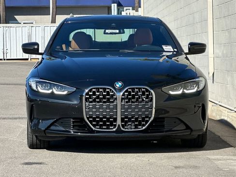 Used 2023 BMW 430i Coupe w/ Premium Package image 11