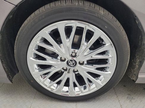 Used 2020 Toyota Camry SE image 31