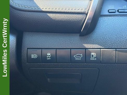Used 2022 Toyota Camry SE w/ Carpet Mat Package (TMS) FWD image 27