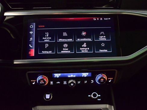 Certified 2023 Audi Q3 2.0T Premium w/ Convenience Package image 32