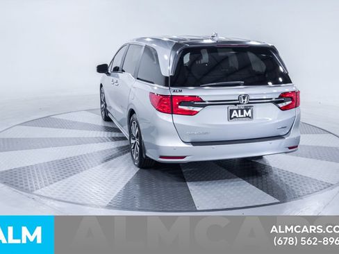 Used 2024 Honda Odyssey Touring image 8