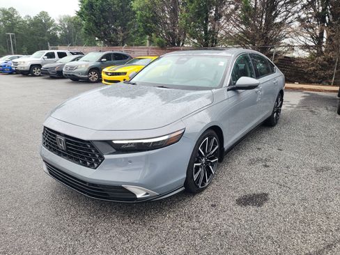 Certified 2025 Honda Accord Touring image 9