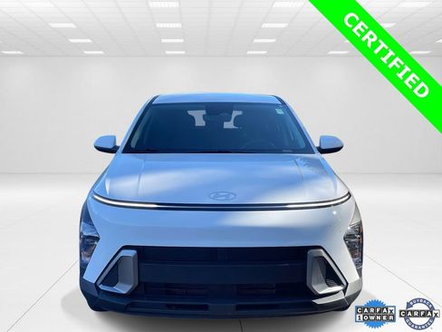 Used 2025 Hyundai Kona SE image 2