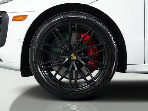 Used 2023 Porsche Macan GTS w/ Premium Package Plus image 23