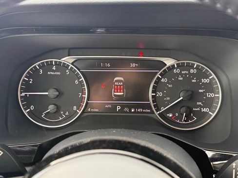 New 2025 Nissan Pathfinder SL image 34