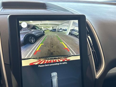 Used 2024 Ford Edge SEL w/ Convenience Package image 24