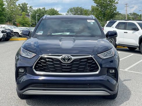 Used 2026 Toyota Highlander Platinum AWD/4WD image 12