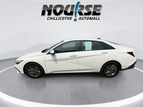 Used 2024 Hyundai Elantra SEL FWD image 5
