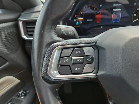 Used 2025 Ford Mustang Premium RWD image 11