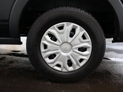 Used 2023 Ford Transit 350 XLT image 12