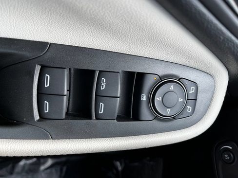Used 2022 Buick Encore GX Select w/ Experience Buick Package FWD image 23