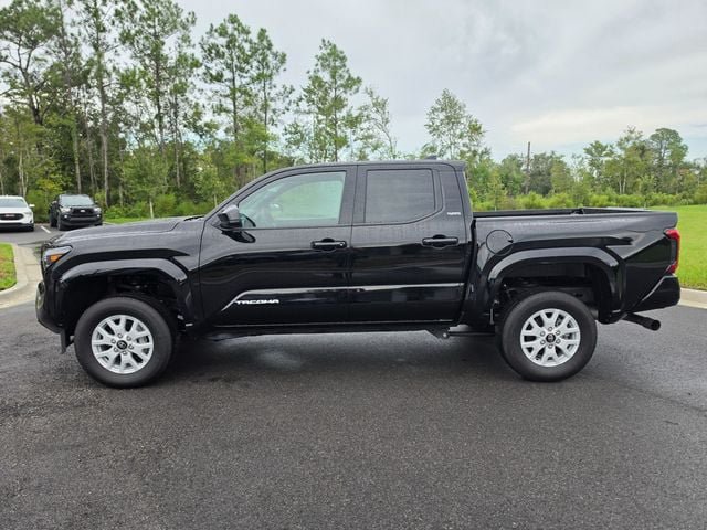 Used 2026 Toyota Tacoma SR5 AWD/4WD image 2
