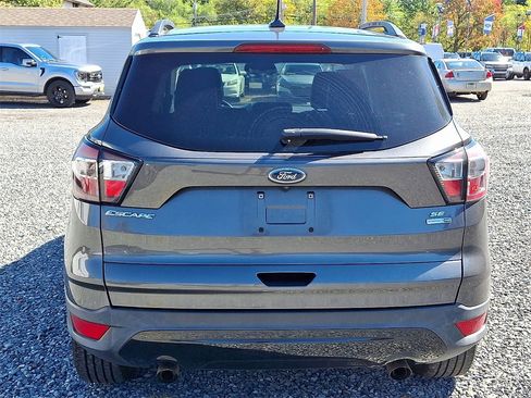 Certified 2018 Ford Escape SE w/ SE Sport Appearance Package image 6