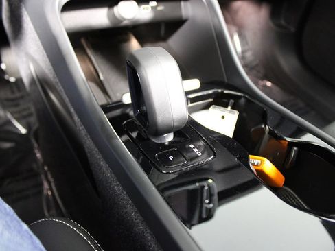 Used 2023 Volvo C40 P8 Recharge Ultimate AWD/4WD image 16