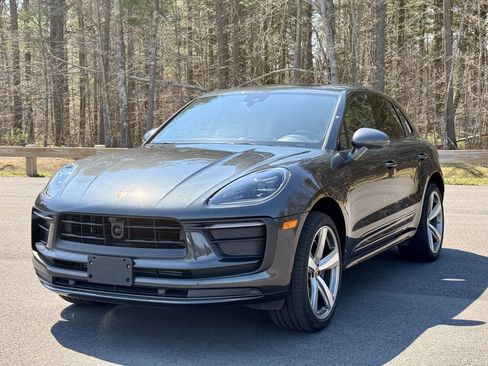 Used 2024 Porsche Macan w/ Premium Plus Package AWD/4WD image 7