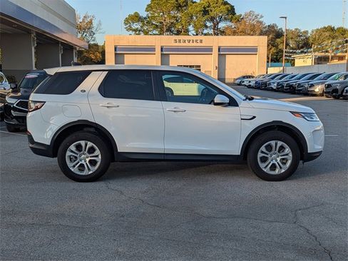 Used 2020 Land Rover Discovery Sport image 3