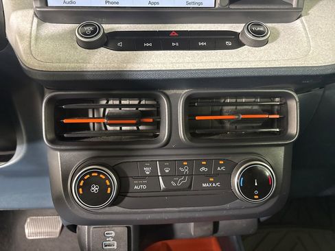 Used 2022 Ford Maverick XLT w/ Equipment Group 300A Standard AWD/4WD image 13