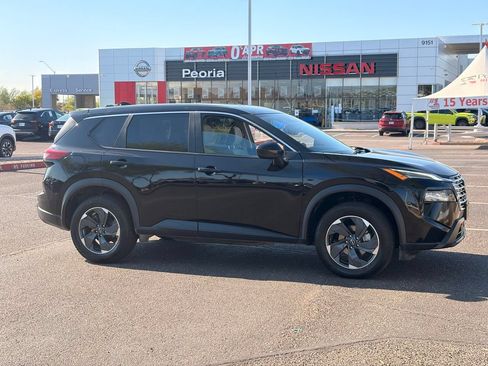 Used 2025 Nissan Rogue SV AWD/4WD image 6