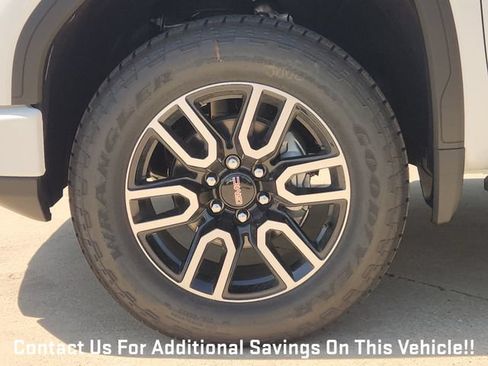 New 2026 GMC Sierra 1500 AT4 w/ AT4 Premium Package AWD/4WD image 7