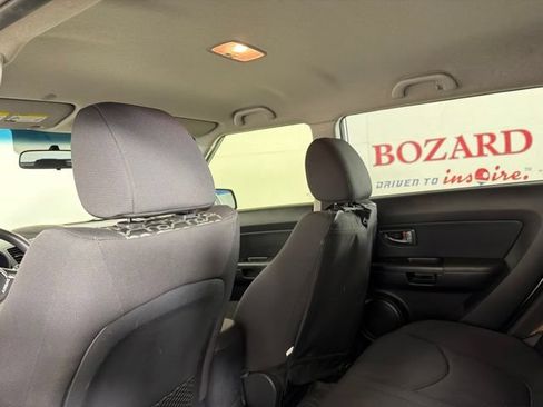 Used 2010 Kia Soul + w/ Audio Pkg FWD image 13