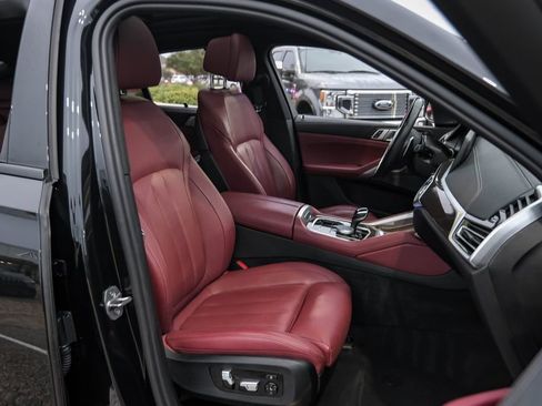 Used 2022 BMW X6 M50i w/ Parking Assistance Package image 46