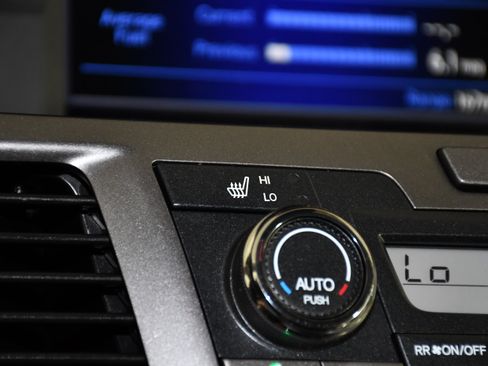 Used 2014 Honda Odyssey EX-L image 29