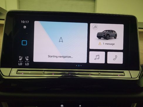 Used 2024 Volkswagen Atlas SE FWD image 25