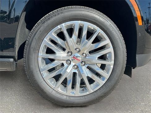 New 2026 GMC Yukon Denali w/ Sun & Power Step Package image 19