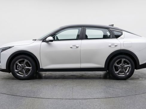 Used 2025 Kia K4 LXS image 5