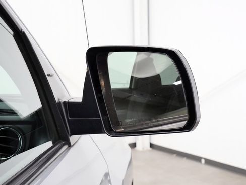 Used 2018 Toyota Tundra SR5 AWD/4WD image 38