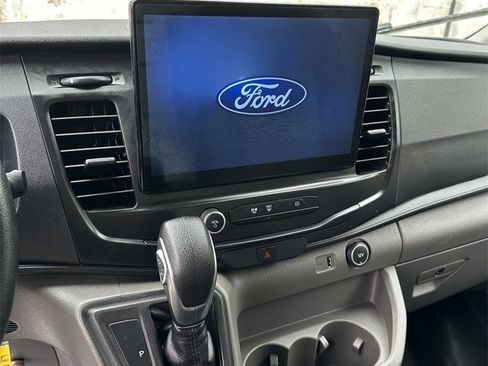 Used 2022 Ford Transit 350 image 18