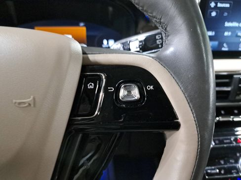 Used 2022 Lincoln Corsair Reserve w/ Equipment Group 201A image 19